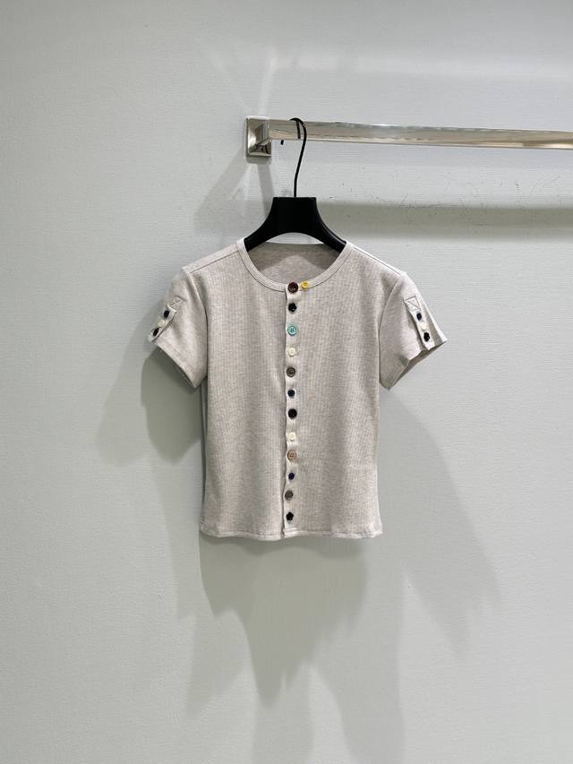 25Ss New summer style! Classic round neck style, simple and generous, very frien
