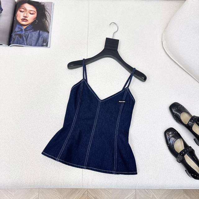 Super beautiful holiday style Miu 25Ss latest spring and summer blue denim suspe