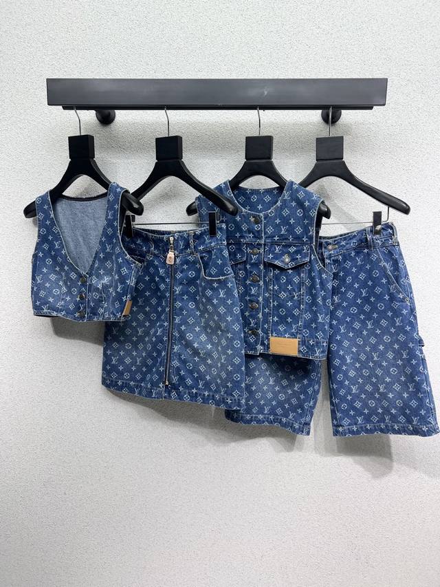 L's series of classic denim vests with old patterns and Yb laser printing are fa
