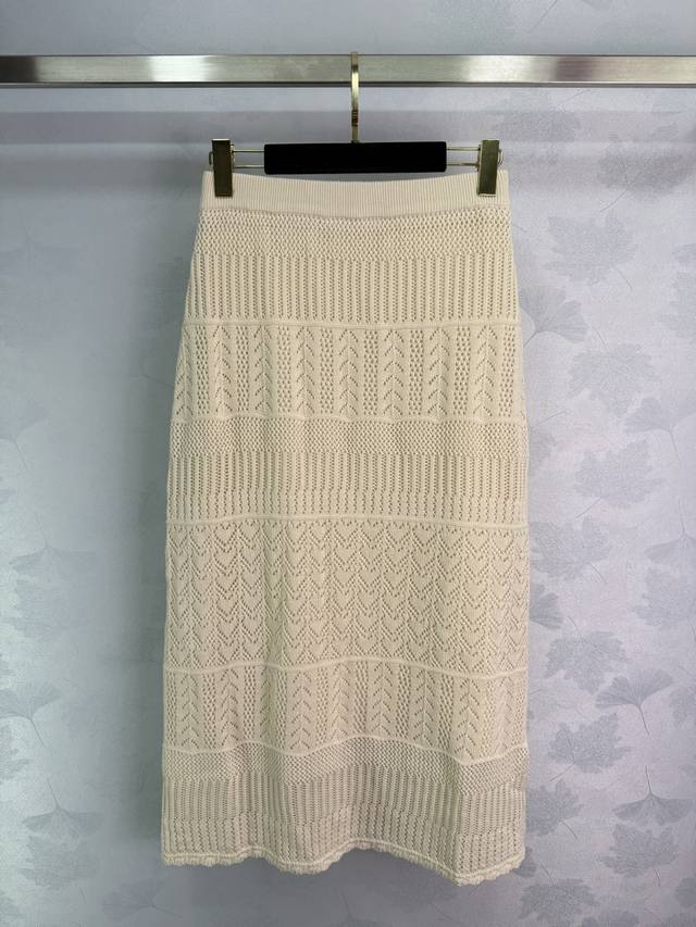 Small * 25 new holiday style suit V-neck vest skirt has a unique texture and tex