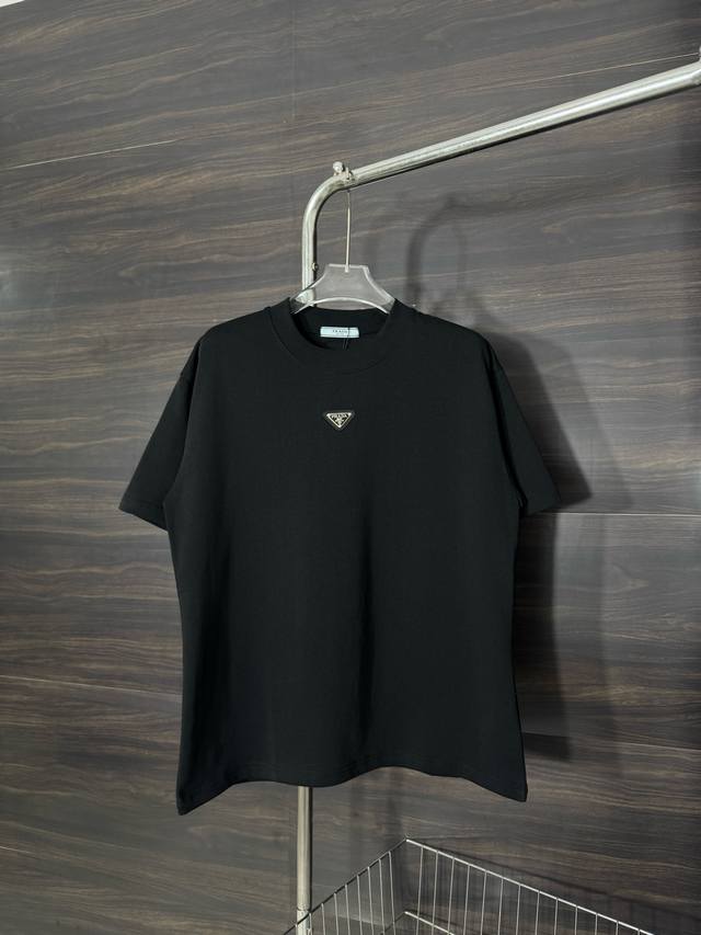 Model number: He221 Prada-Prada three-dimensional triangle logo on the chest rou