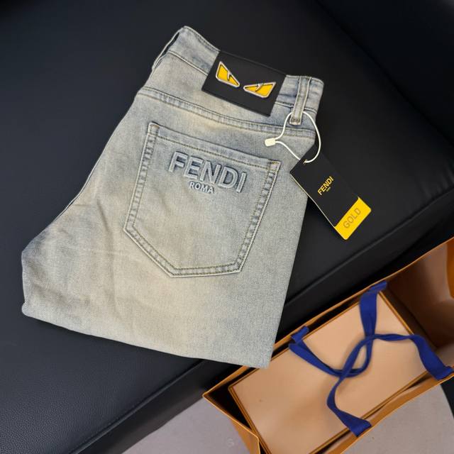 Model number: D271 Fendi 25 Spring and Summer new printed letters washed fashion