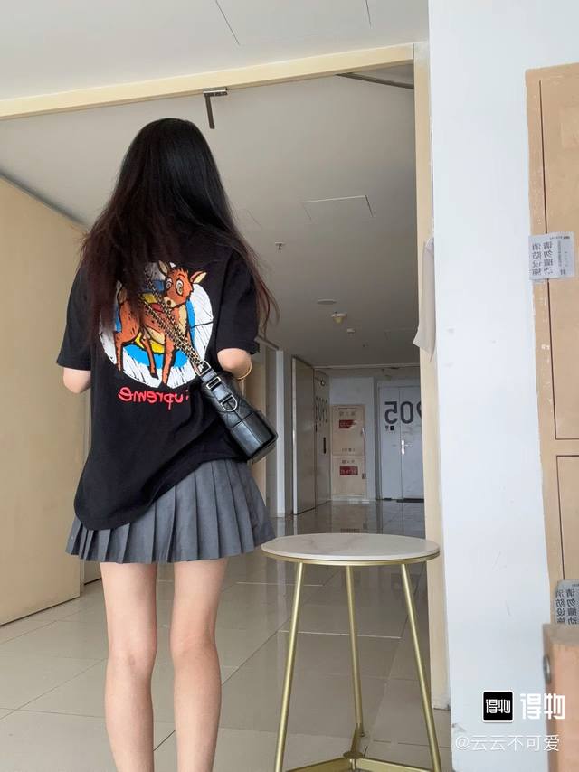 880 Supreme Ss22 Week 1 Deer Tee Deer Target Cartoon Pattern Print Round Neck Sh