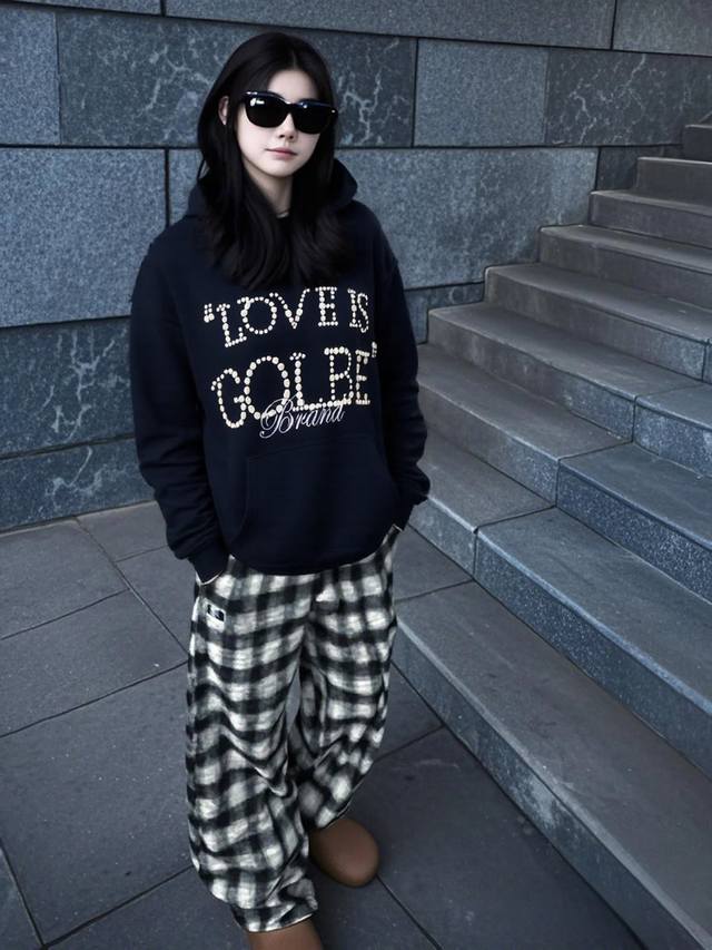 Golbebrand Love Is Good pearl slogan hooded pullover sweatshirt for men and wome