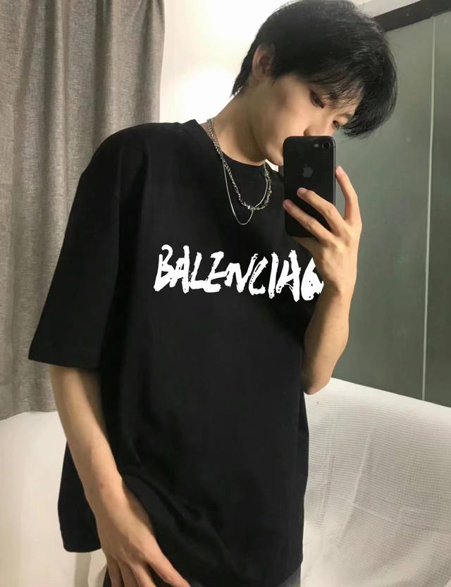 Style number A326# Balenciaga brush painting round neck short sleeve half sleeve