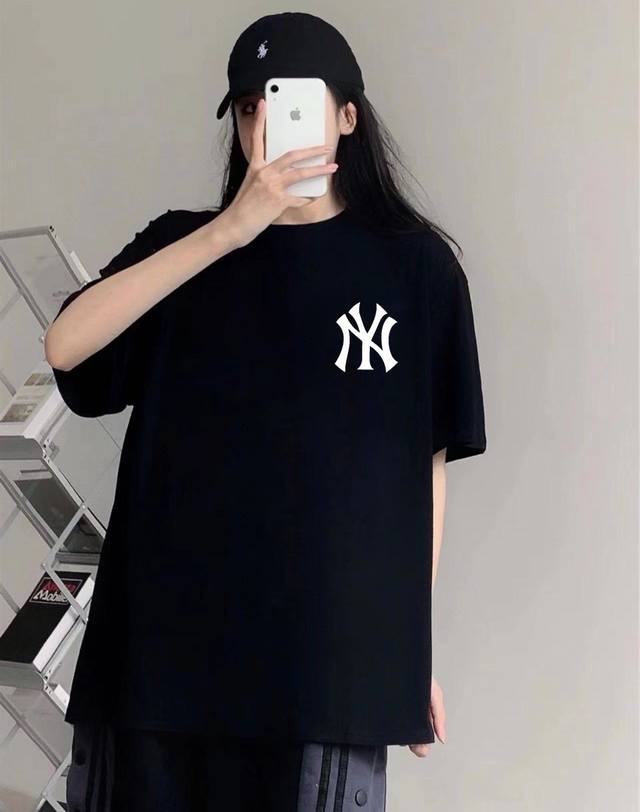 A295# Mlb Yankees-Ny Planet Round Neck Short Sleeve Half Sleeve T-shirt The fabr