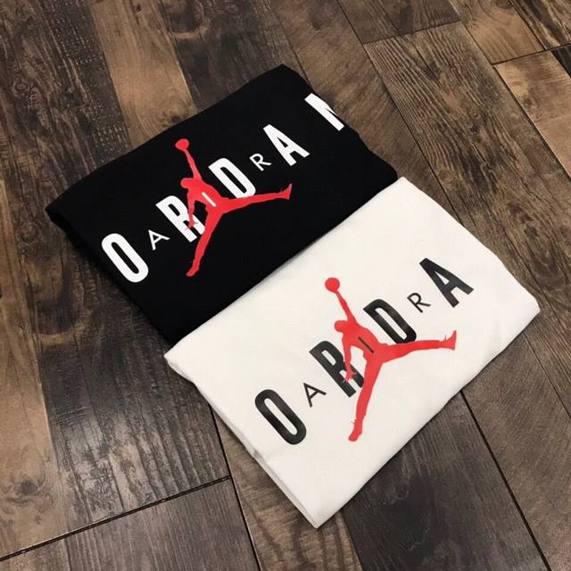 Style No. A242# Jordan 22Ss Overseas Edition Couple Short Sleeve "Hostile" Custo