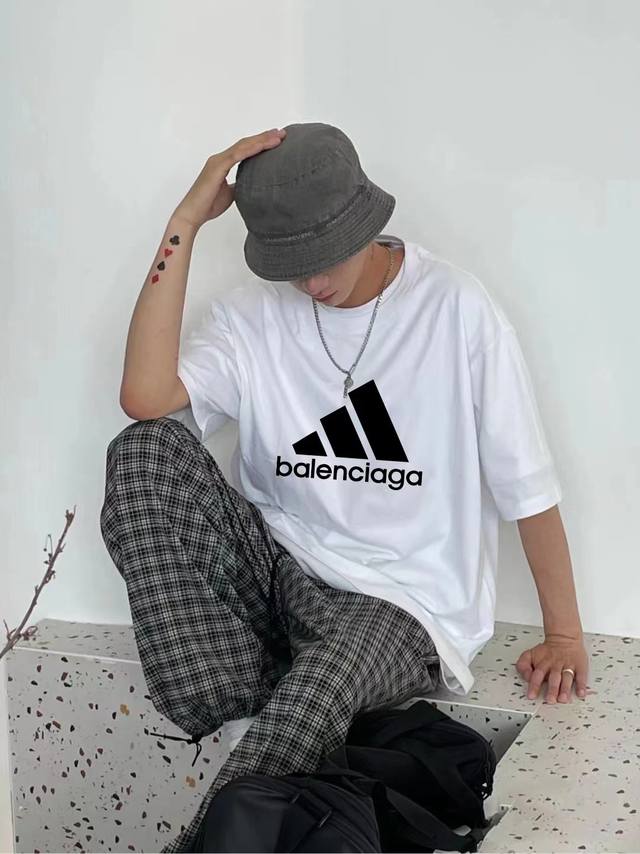 Style A218# Balenciaga Balenciaga Adidas men's loose short-sleeved T-shirt, cust
