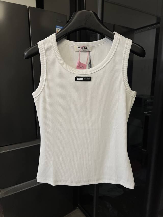 The next day Miumiu Miu Miu 25Ss high-cut plain stretch women's tricolor vest wh