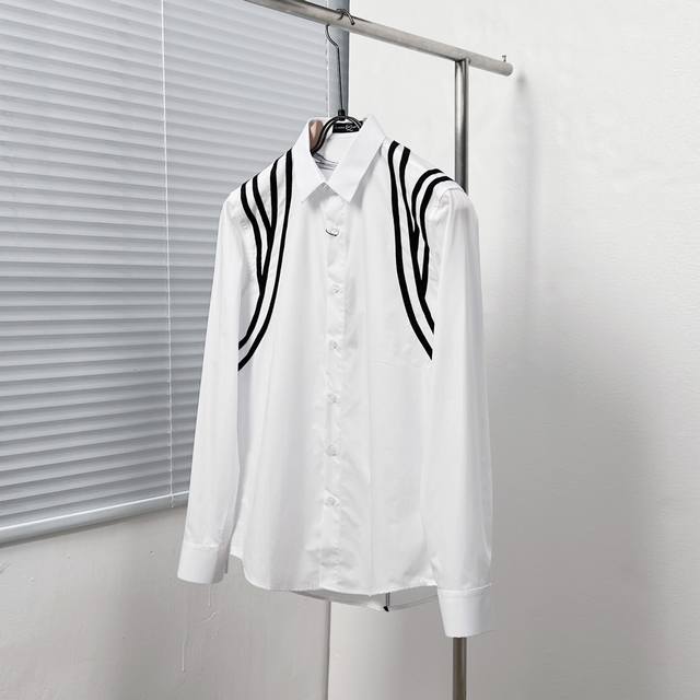 Alexander Mcquee* Alexander McQueen off-shoulder colorblock ribbon shirt Size: M