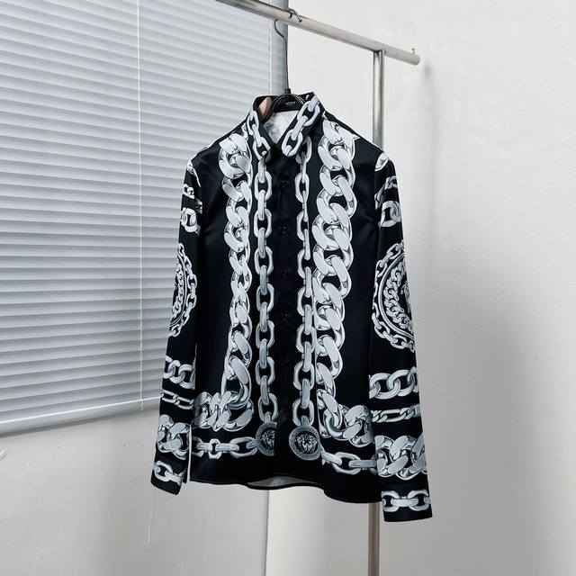 Vers* Medusa Chains chain print shirt Size: M-3Xl