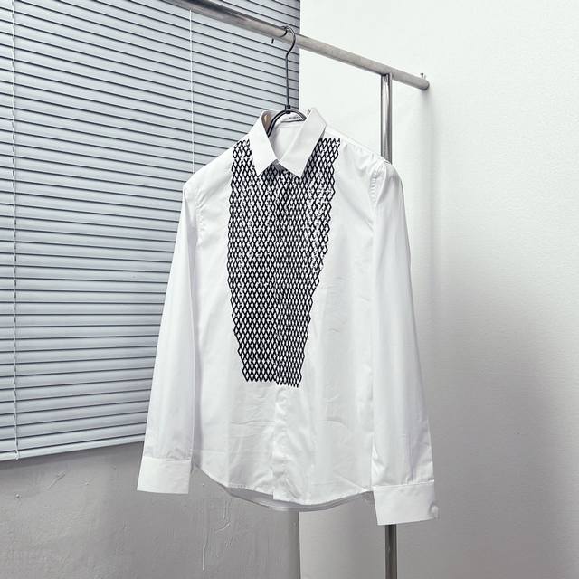Givench* Givenchy mesh sequin front shirt Size: M-3Xl Color: Black and white