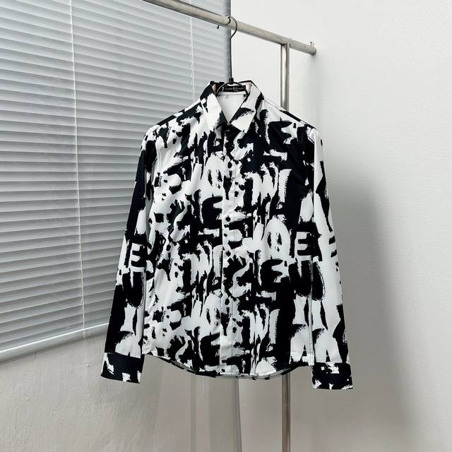 Alexander Mcquee* Alexander McQueen all-over abstract letter print shirt Size: M