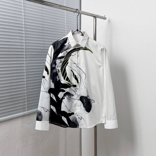 Givench* Givenchy full-length ink painting outline counterpoint shirt Size: M-3X