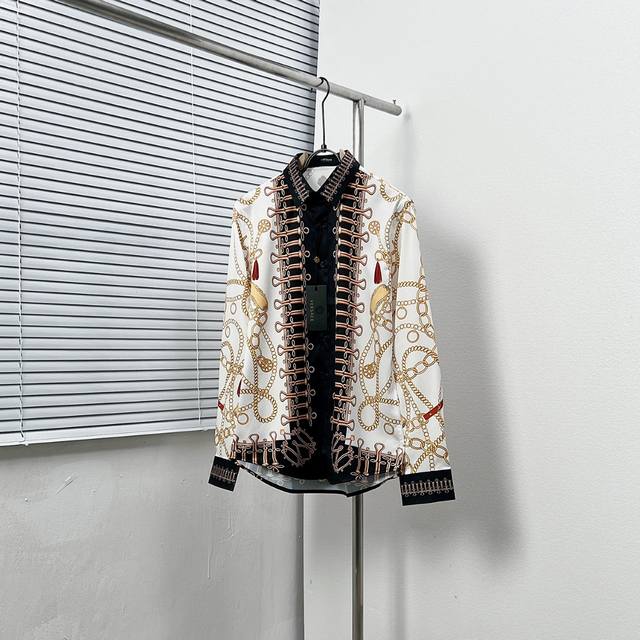 Versace* Versace Palace Pattern Positioning Print Shirt Size: M-3Xl