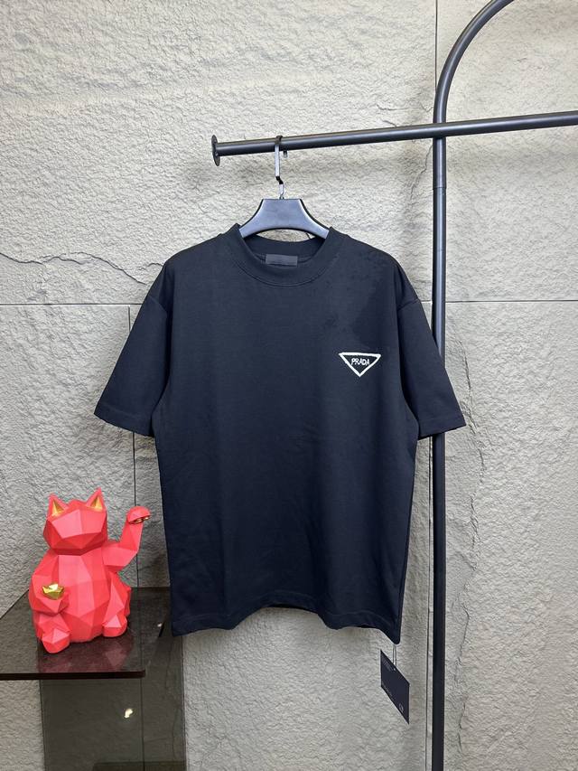 Style No. F015 Parda Prada hand-painted round neck short-sleeved T-shirt Customi
