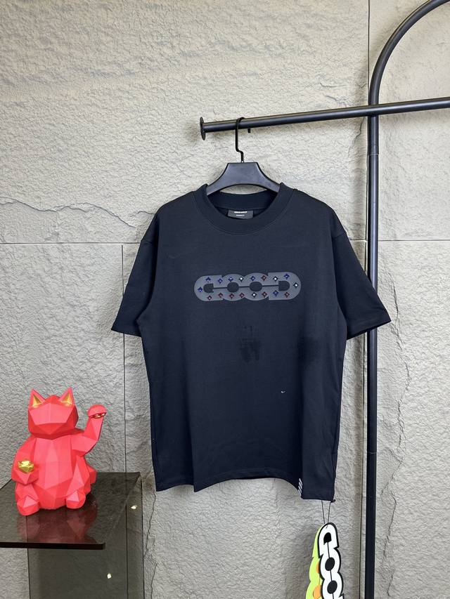 Style No. F012 Good Rand hollow logo color diamond foam silicone short-sleeved T