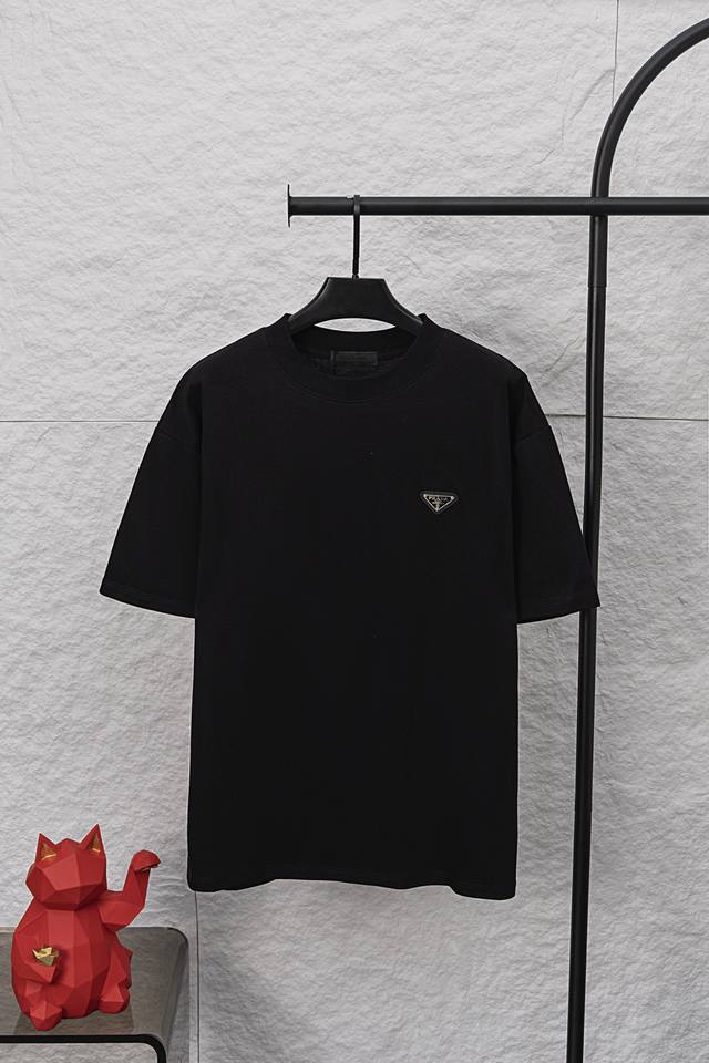 Style No. F024 Prada new triangle logo round neck short-sleeved T-shirt Made of