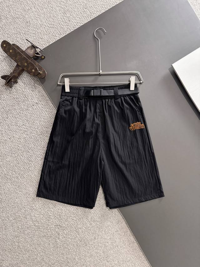 High-quality suit shipped the next day Lv 2025 new summer leisure suit, exquisi