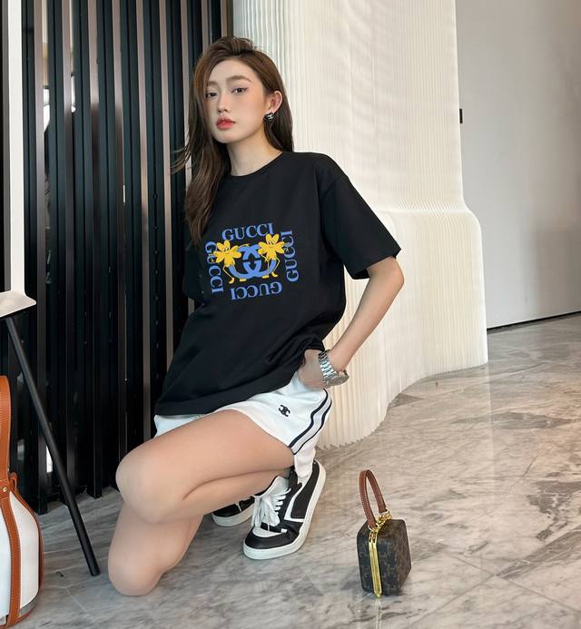 Gucci blue letter short-sleeved T-shirt upper body picture DDD