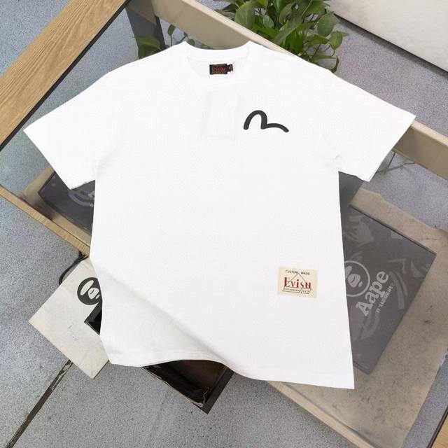 Style number: Ws2452 2025 new Evisu Fushen Seagull fan-shaped lucky cat pattern