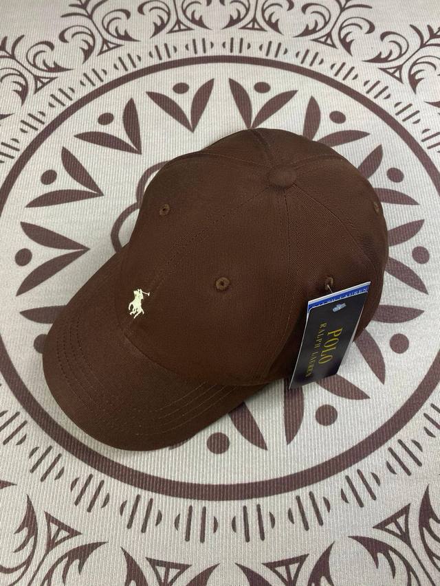 Style number: T32 Ralph Lauren baseball cap There are letters embroidered on th