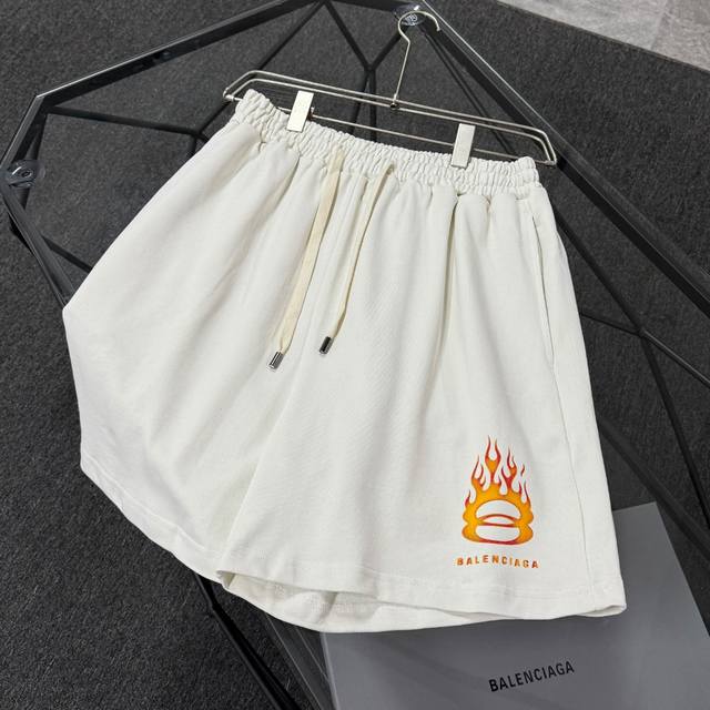 High quality Balenciga Fabric is made of 400g thick cotton terry fabric, the up