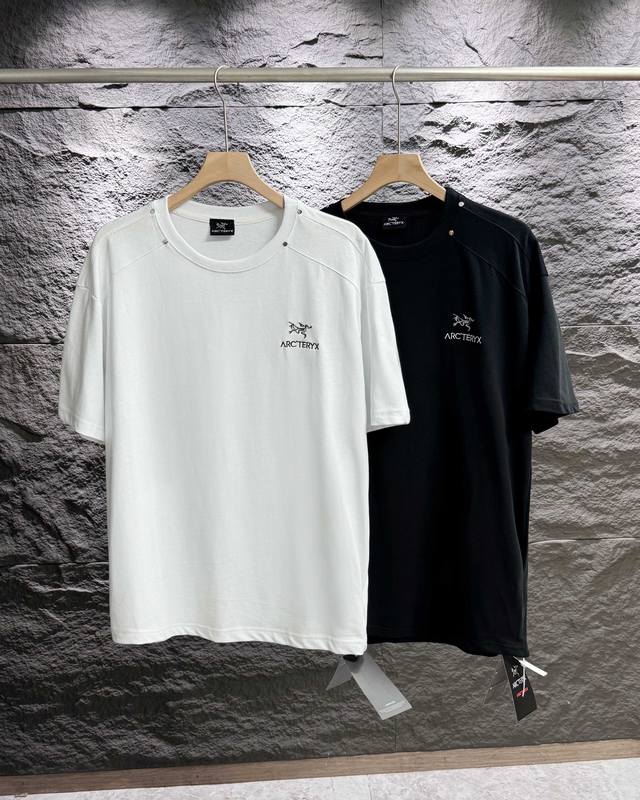 for Arc'teryx classic American high street metal decoration chest embroidered l