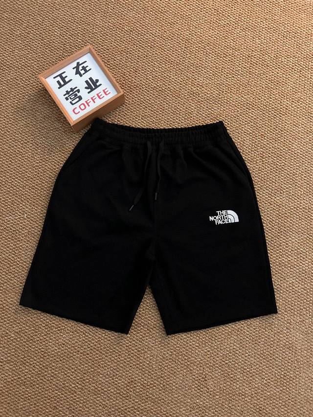 The North Face's latest basic five-point casual shorts for summer are made of he
