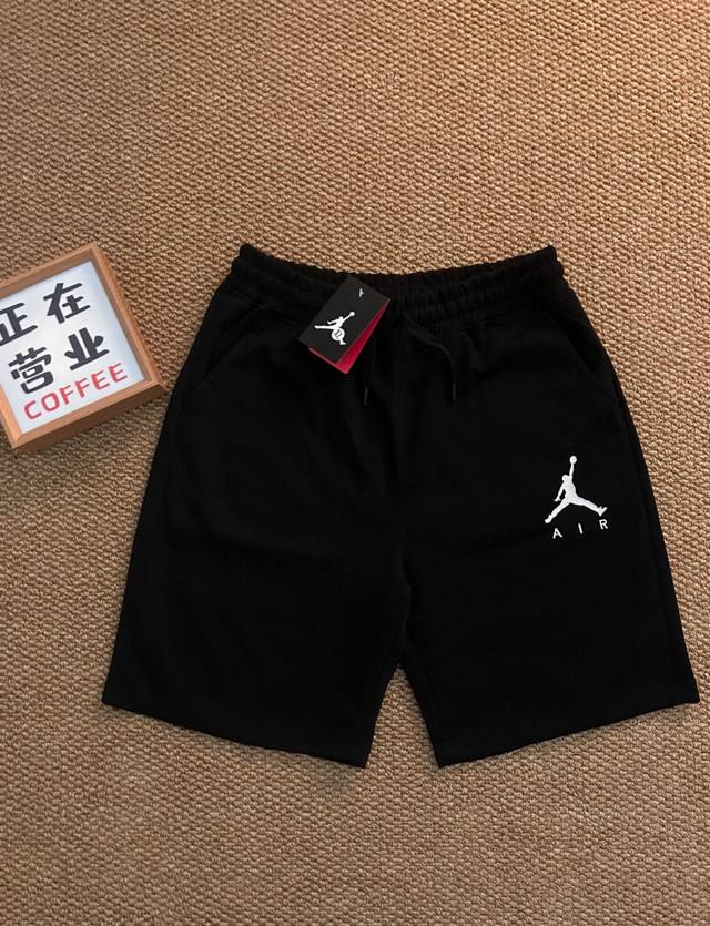 Jordan Jordan's latest basic five-point casual shorts for summer are made of hea
