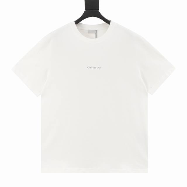Dior classic logo printed T-shirt. Interpret timeless luxury with minimalist str