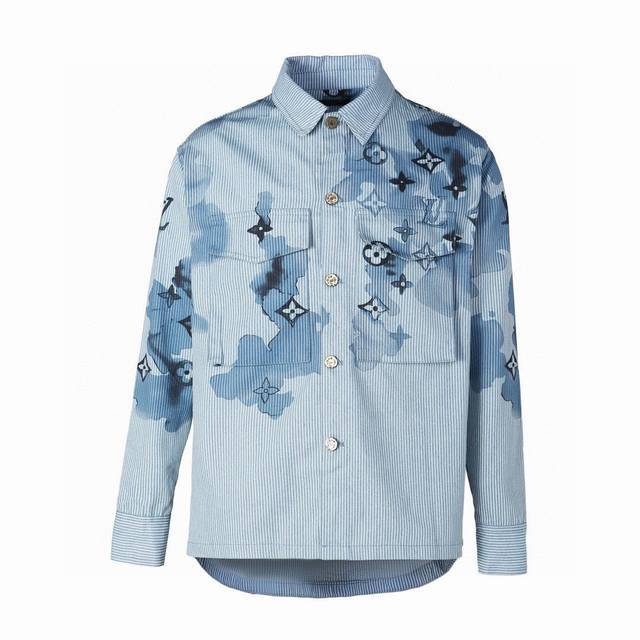 Lv22Fw Ink-wash denim jacket This style uses imported color looms to weave the w