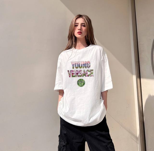 Versace Versace colorful letter print short-sleeved top picture DDD