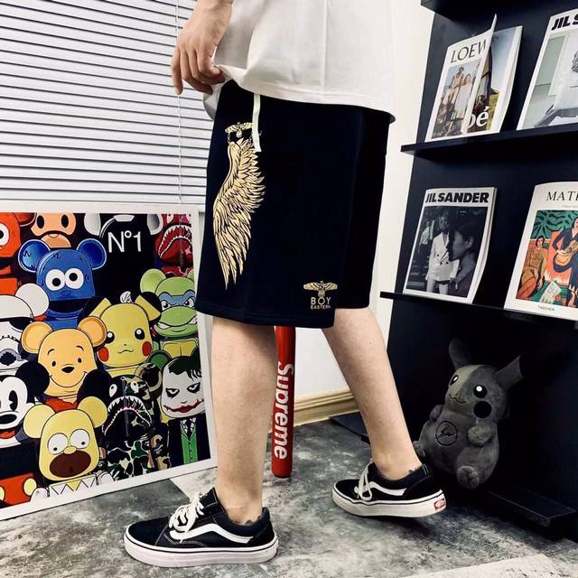 Boy London hot gold-stamped big wings handsome couple shorts for men and women,