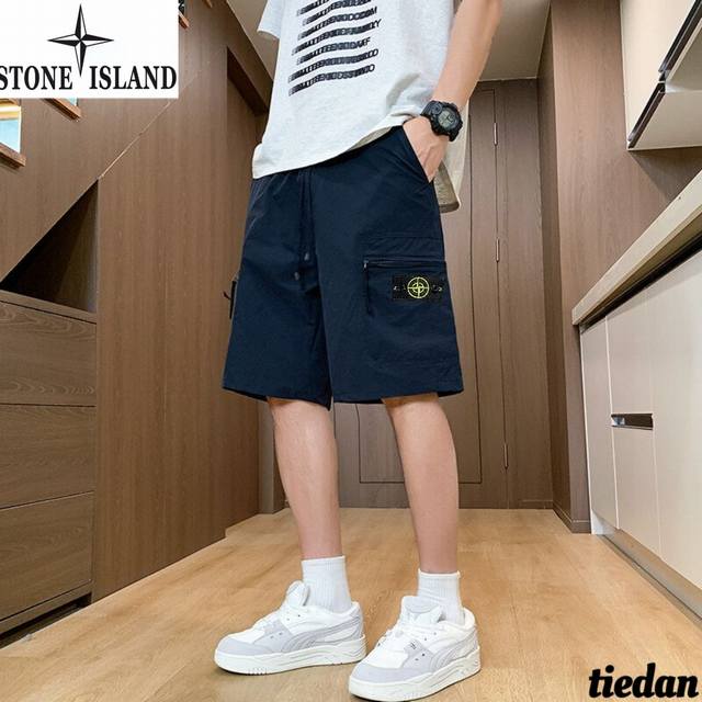 Stone Island New summer style from Stone Island, the same style for men and wome