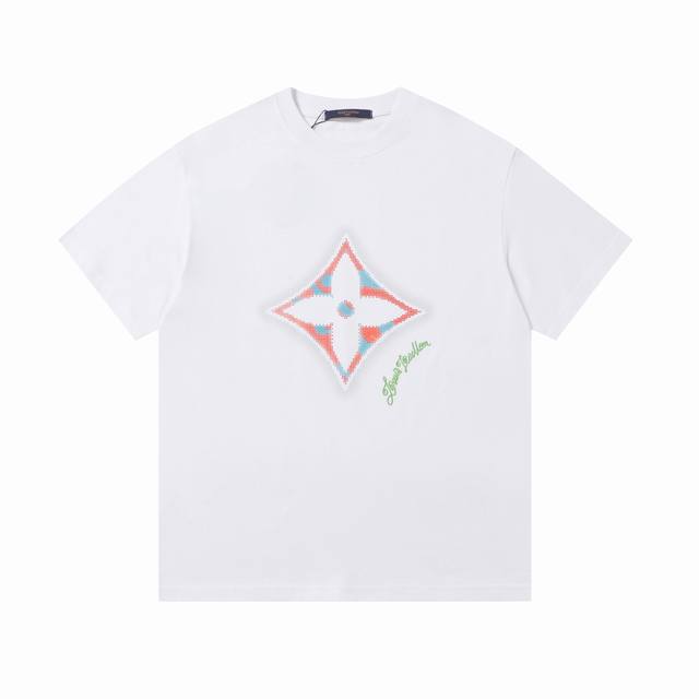 New High version Louis Vuitton star print embroidered short sleeves This T-shirt