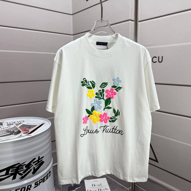 Lv Louis 2025 Spring and Summer New Classic Letter Foaming Printing Craft Short