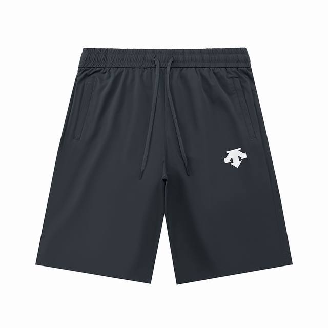Descente 2025 new three-dimensional convex rubber logo zipper pockets for men an