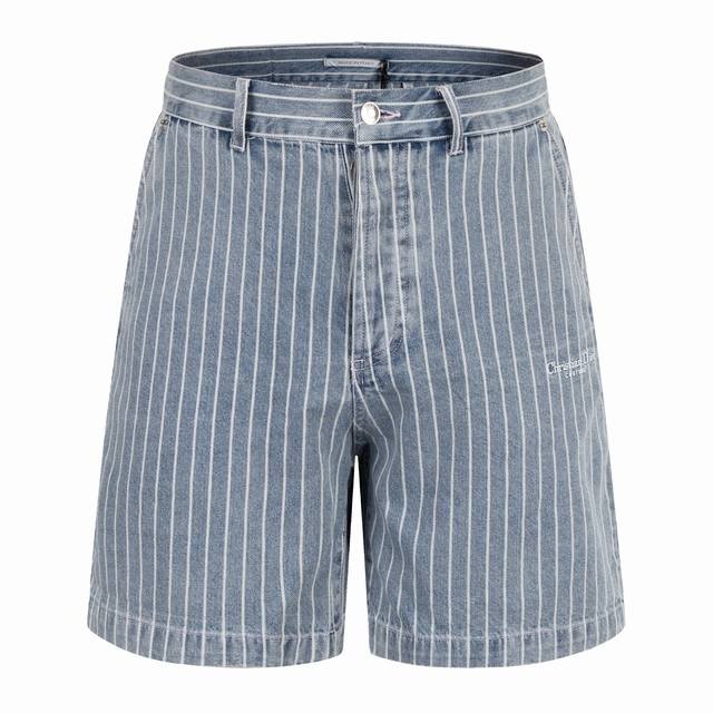 Exclusive supply Cd Bermuda striped denim shorts The fabric is made of blue str