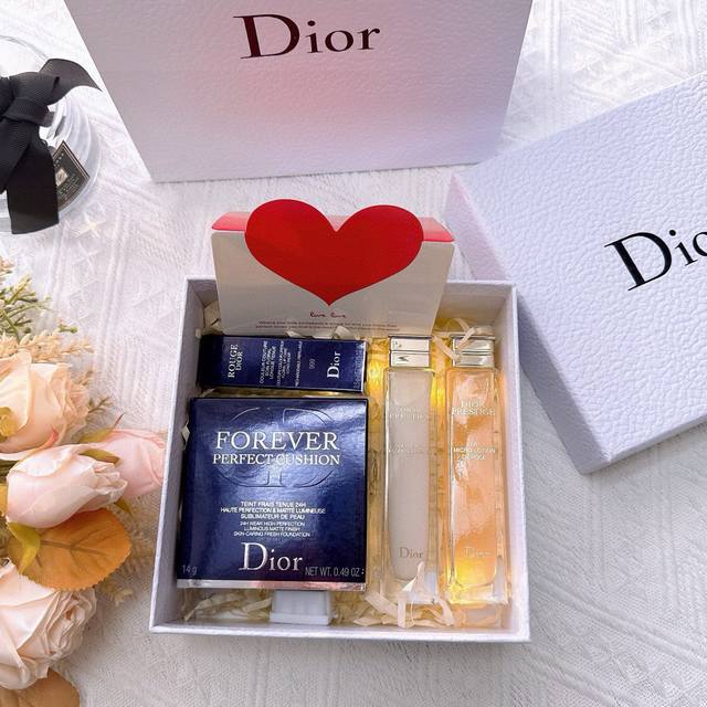Dior lambskin air cushion lipstick nectar water gift box are all counter qualit