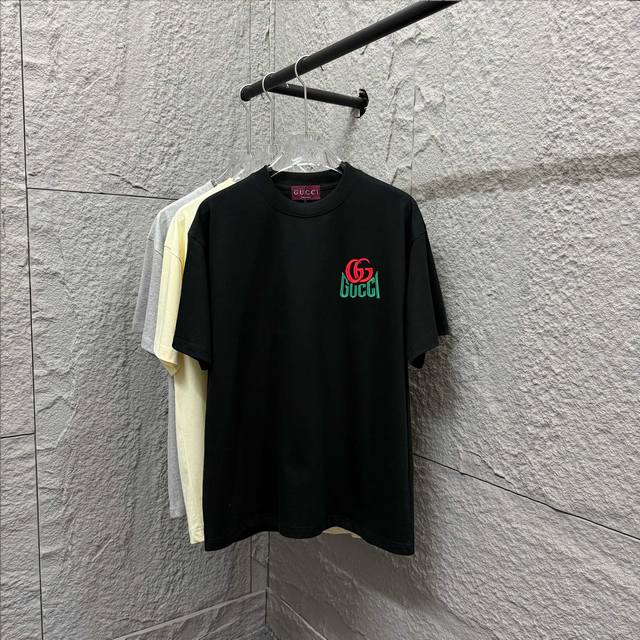 Gu Gucci 2025 spring and summer new style short-sleeved T-shirt with double G em