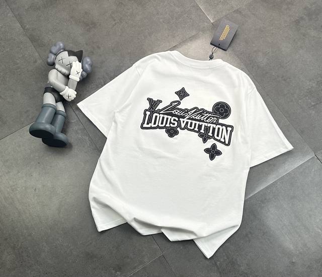 Fashionable Louis Vuitton program patch couple short-sleeved T-shirt! DDD: 240G