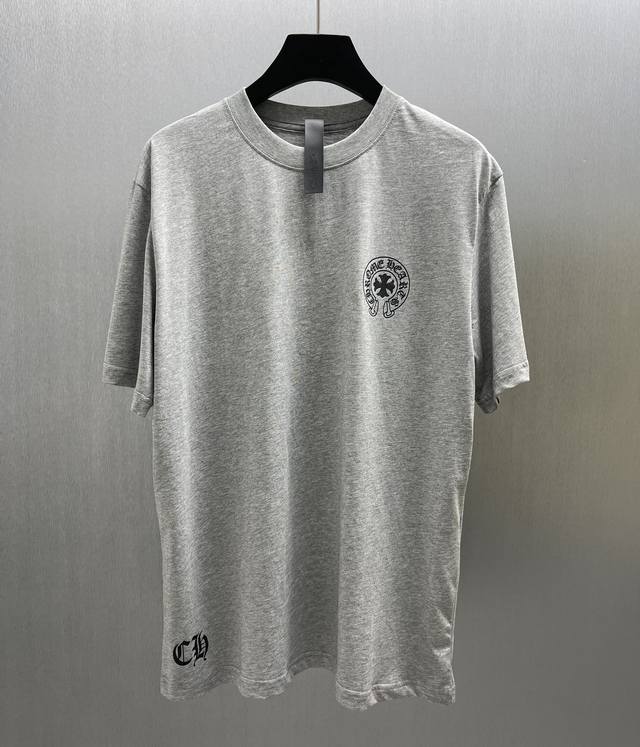 ChCalifornia Independence short-sleeved T-shirt with Sanskrit letters printed on