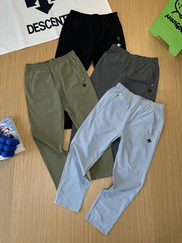 Descente outdoor sports sweat-absorbent breathable solid color fashionable and v