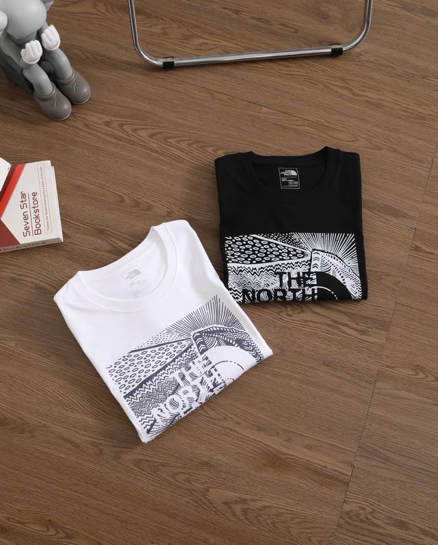 Carefully selected goods! The North Face's new men's round neck short-sleeved T