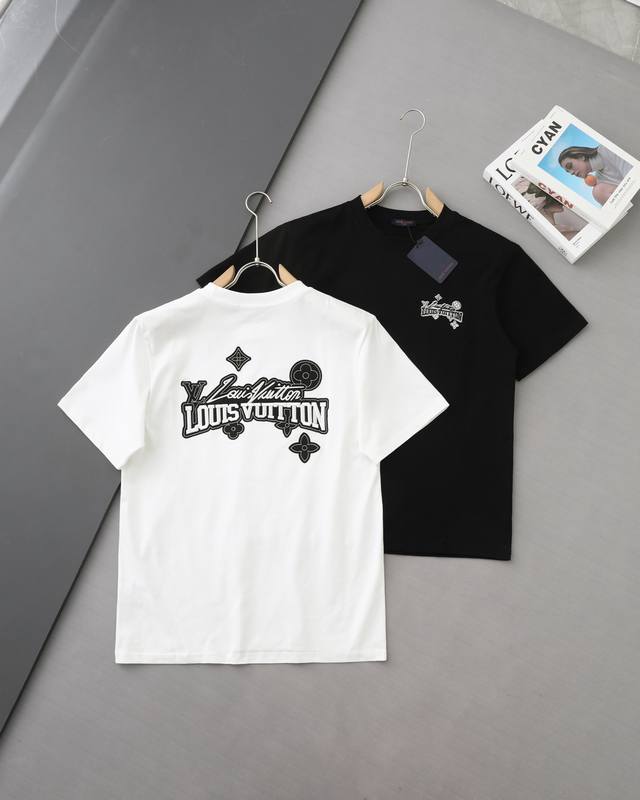 High quality Louis Vuitton new T-shirt with heavy embroidery on the front and b