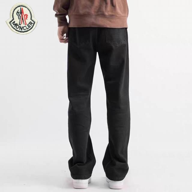 Moncler 25 new summer men's fashion embroidery washed slightly elastic straight