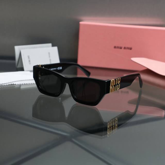 1V1 version available Miumiu 2025 new model, 09W cat-eye sunglasses Model: Mium