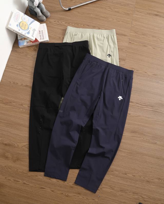 for Brand: Descente Size: ML-Xl-Xxl Color: Black-Navy-Khaki Type: Men's outdoor
