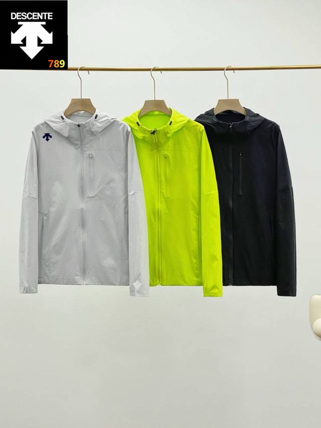 Descente 25 Summer new couple's breathable quick-drying ice silk skin clothing!